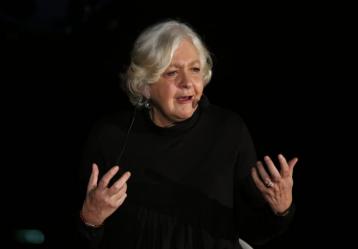 La periodista y escritora Mónica González Mujica, invitada a la 'Contar historias, una tarea persistente. Lecciones de la prensa para la radio', que se desarrolló en la 12a. Bienal Internacional de Radio. Foto: Sandro Sánchez - RTVC Sistema de Medios Públicos.